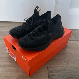 W Nike Epic React Flyknit 2 Shoes (BRAND NEW)